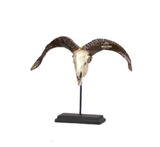 Horned Legacy 33x43x9.5