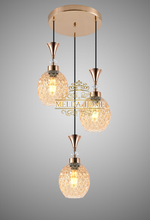 Afbeelding in Gallery-weergave laden, Crownfield 3 Cluster Lanterns Goud en zwart
